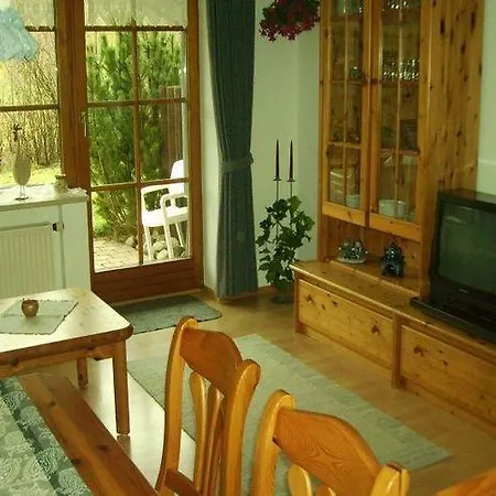Tidy Holiday With Oven, 18km From Oberstaufen アパート